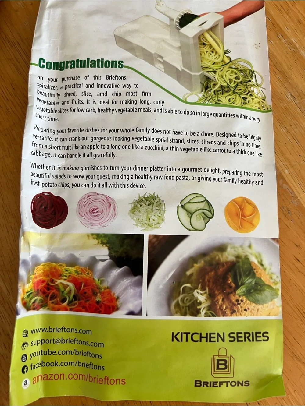 Brieftons 5-Blade Spiralizer Kitchen Tool – White with Green Accents